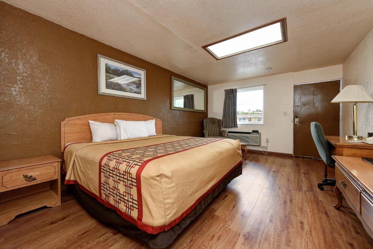 Guest Inn Rogers Exterior foto