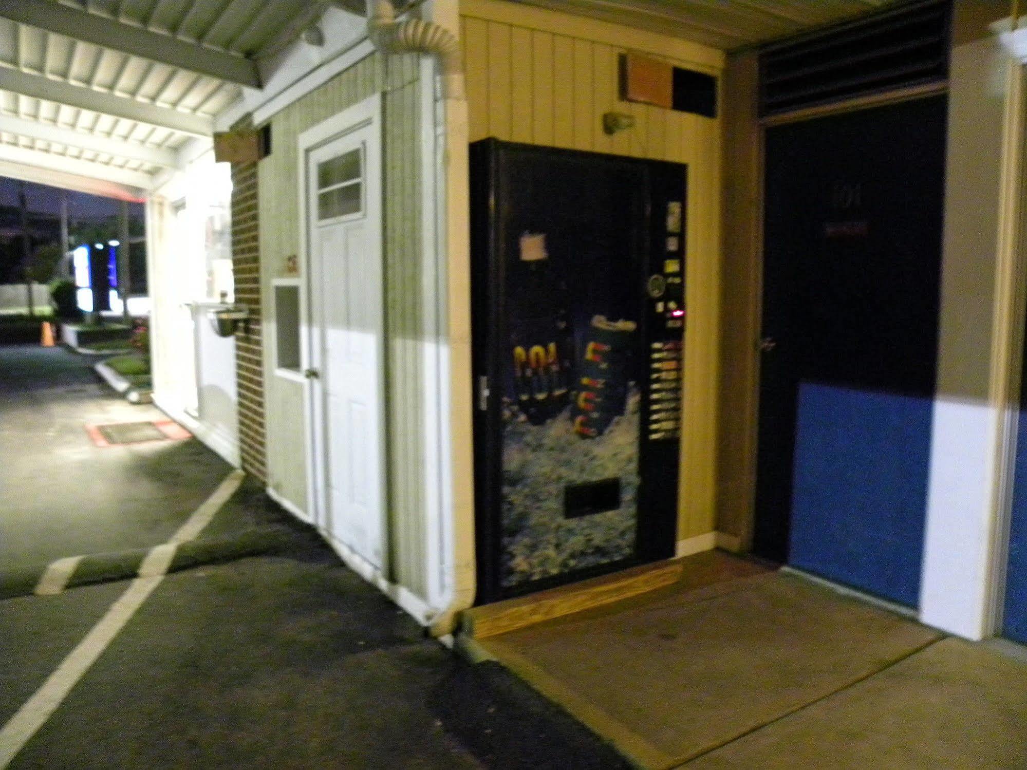 Guest Inn Rogers Exterior foto